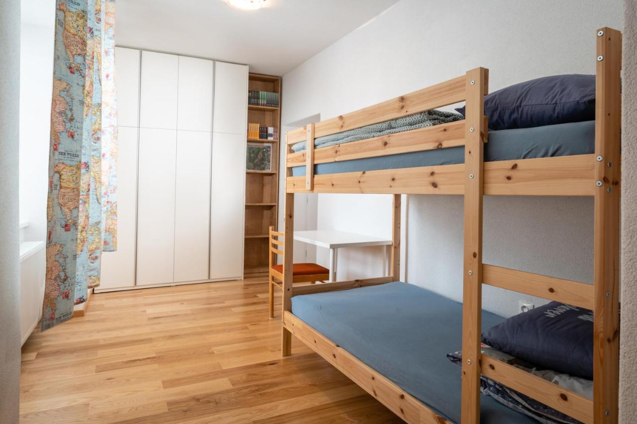 Apartman Lm Liptovský Mikuláš Exteriör bild