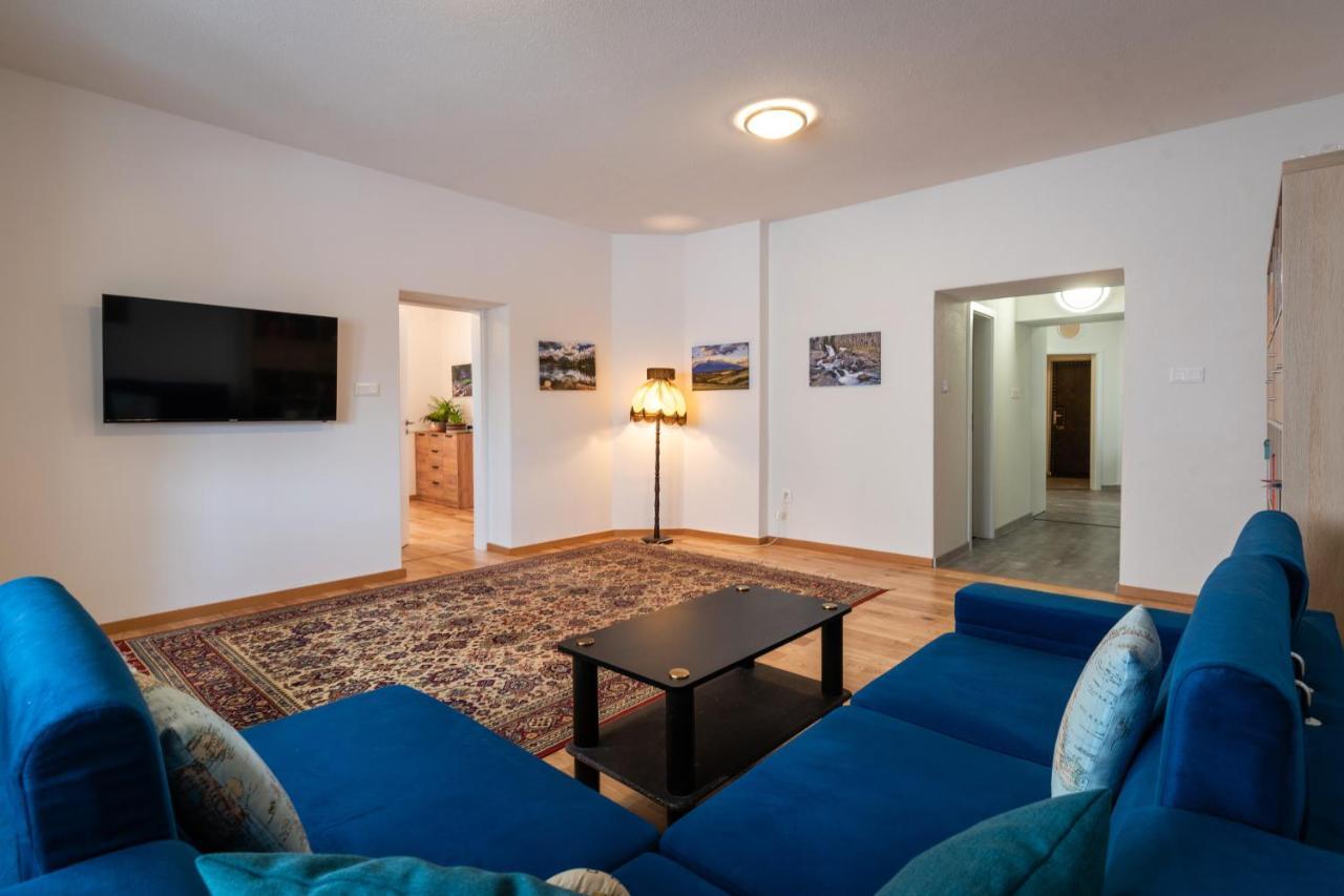 Apartman Lm Liptovský Mikuláš Exteriör bild